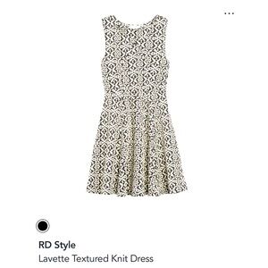 EUC ⭐️⭐️  RD Style Knit Dress Size SP Black and White